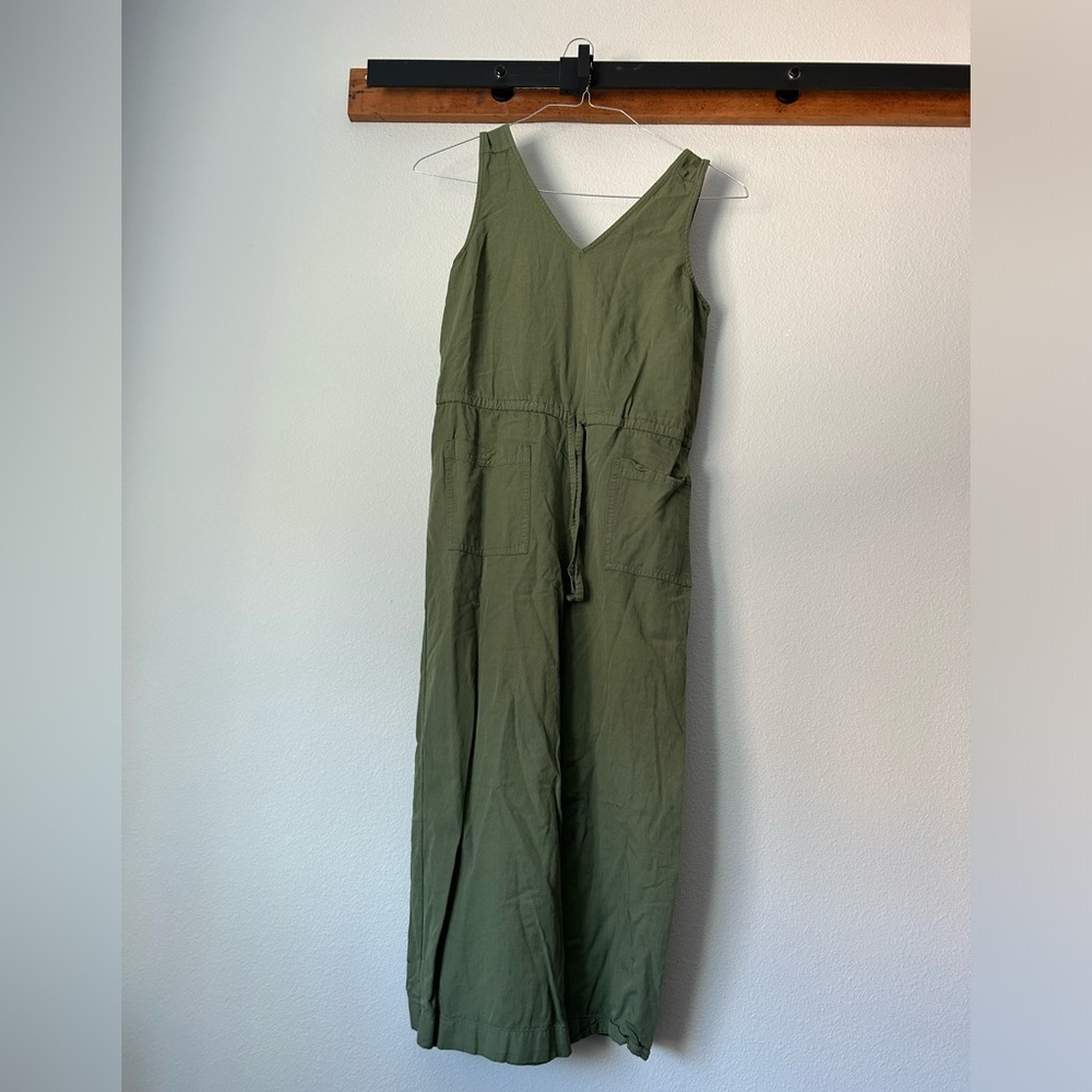 Old Navy Jumpsuit - Size XS.